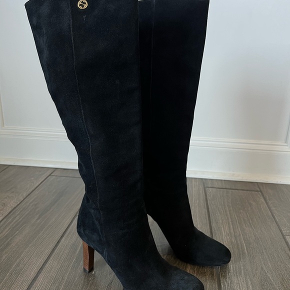 GUCCI authentic Black Suede Heeled Boots - Picture 1 of 10